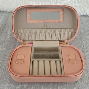 VLANDO travel jewelry case